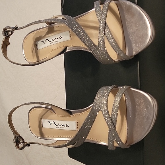 Silver evening sandles - Picture 1 of 4